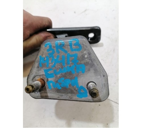 Петля двери задняя правая верхняя