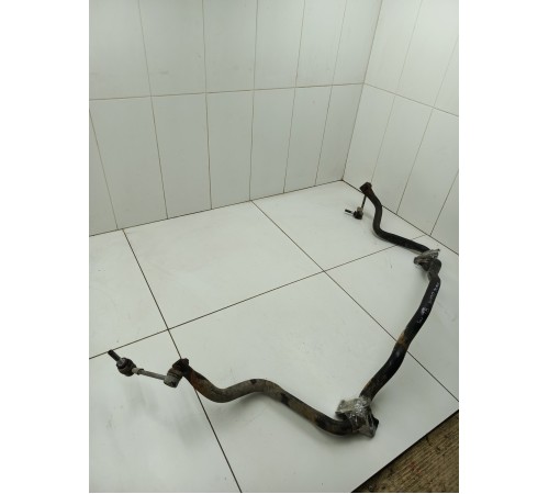 Стабилизатор передний