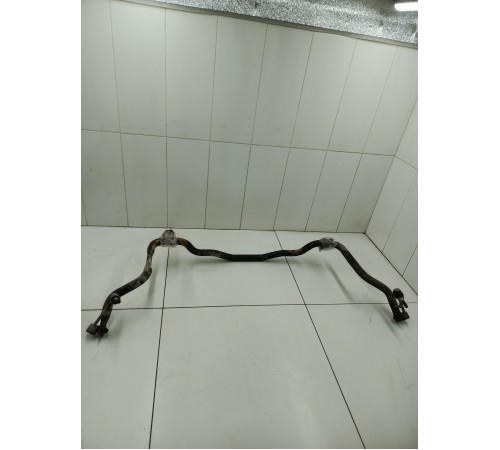 Стабилизатор передний