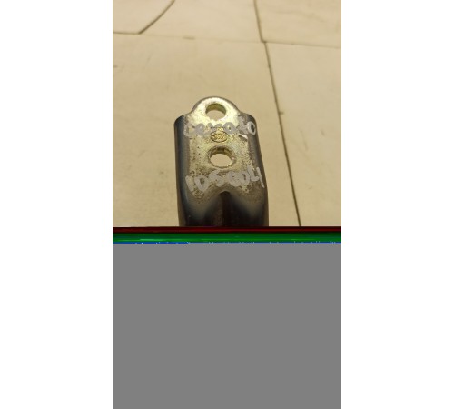 Петля двери(задняя правая нижняя)