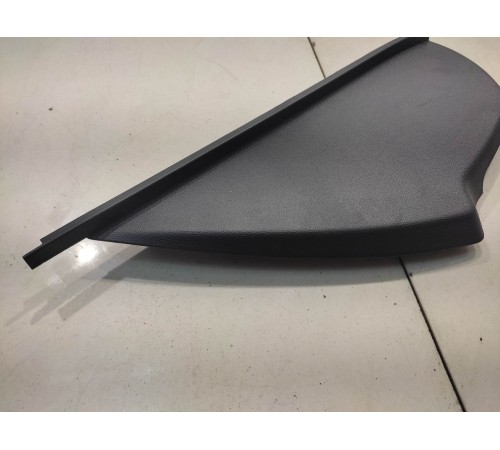 накладка багажника(левая)