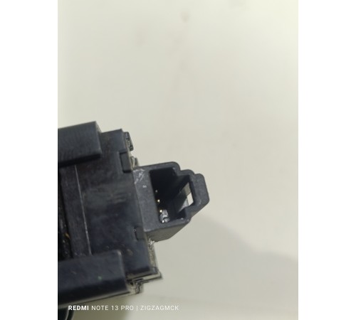 Кнопка стеклоподъемника задняя