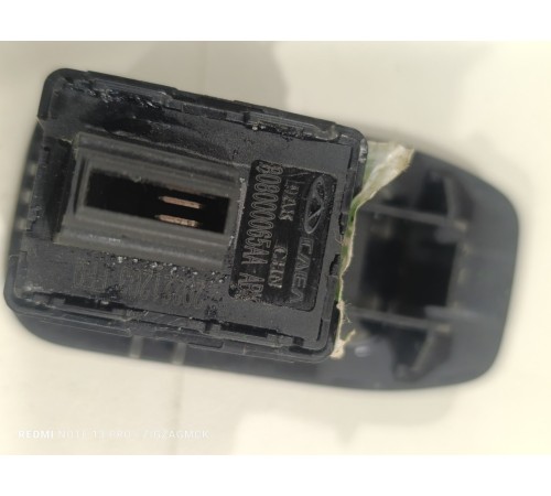 Кнопка стеклоподъемника задняя