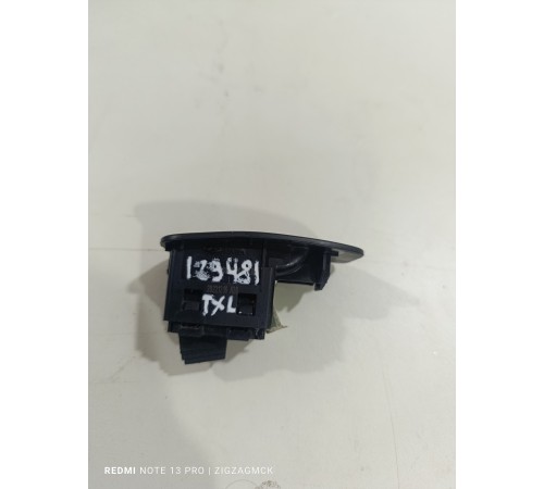 Кнопка стеклоподъемника задняя