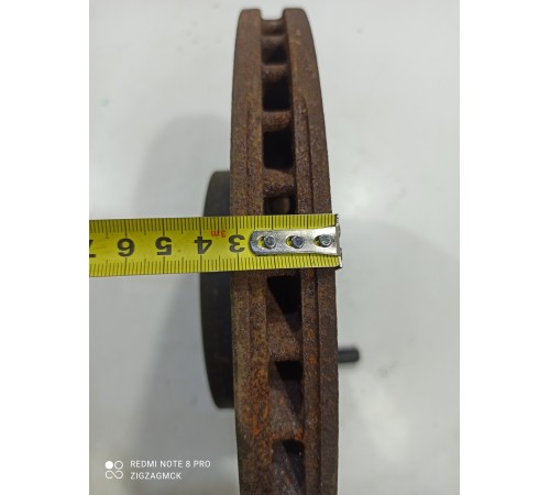 Тормозной диск передний