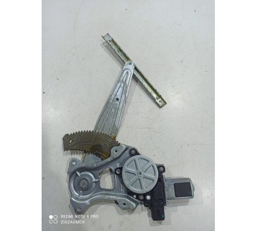 Стеклоподъемник (задний правый)