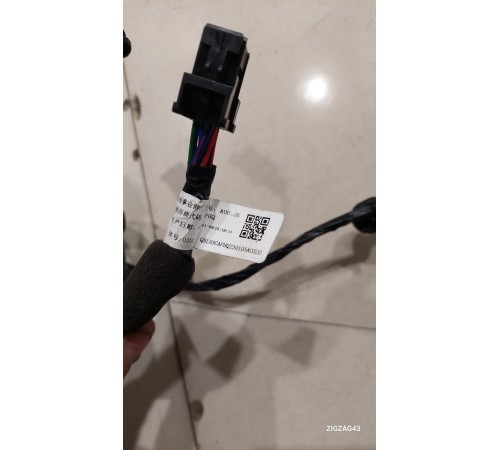 Электропроводка двери (задняя левая)