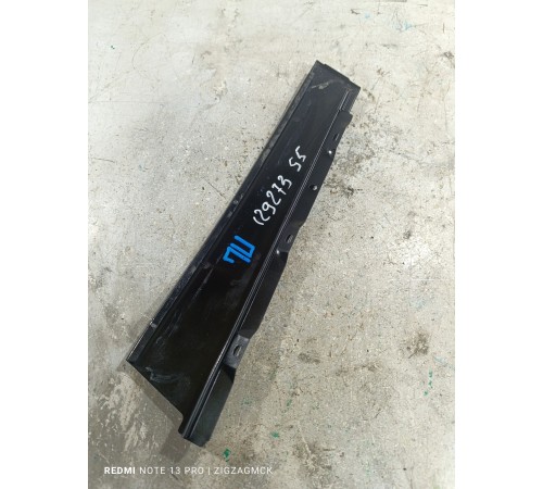 Накладка двери передняя левая