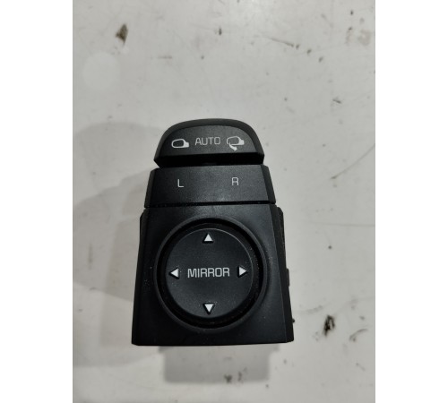 Блок кнопок регулировки зеркал