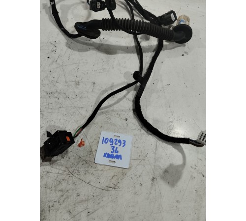 Электропроводка двери задняя левая