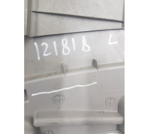 Обшивка центральной стойки левая верхняя