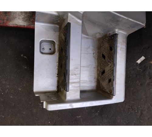 Корпус подножки (ступеньки) левый