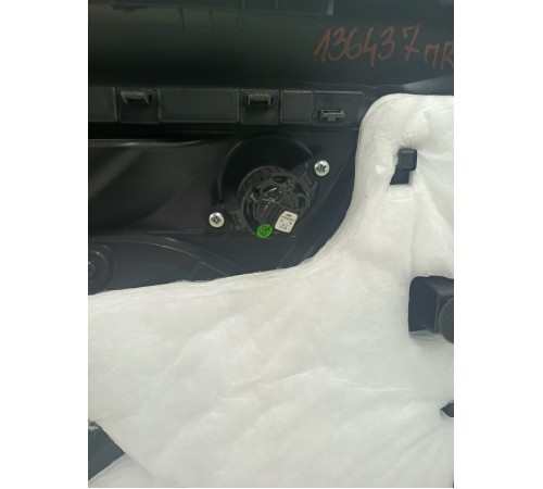 Обшивка Передняя правая