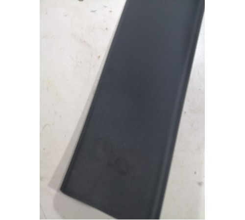 Обшивка крышки багажника