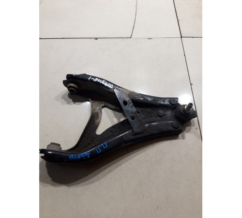 Рычаг подвески(передний правый)