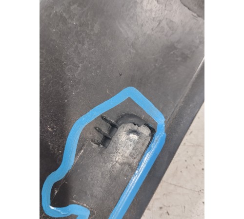 Накладка проема крыши багажника верхняя