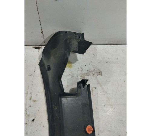 Накладка проема крыши багажника верхняя