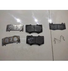 Тормозные колодки (передние левые)