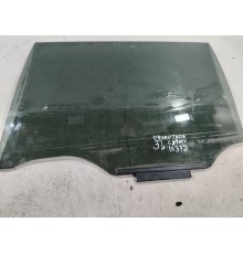 Стекло двери (заднее левое)