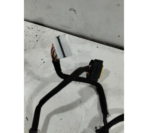 Электропроводка двери задняя правая