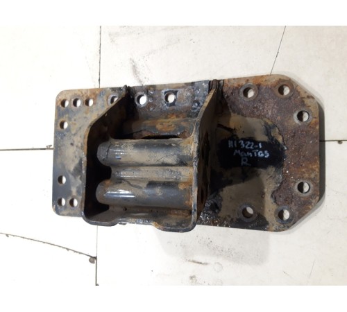 Кронштейн(крепление) рамы правый