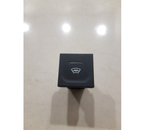 Кнопка обогрева лобового стекла