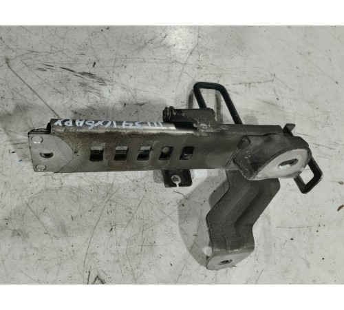 Механизм регулировки ремня по высоте задний правый