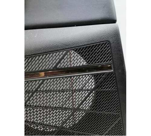 Обшивка двери (задняя, левая)