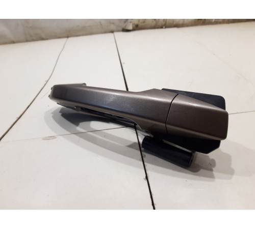 Ручка двери (задняя правая внешняя)