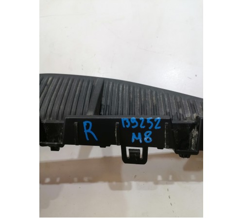 Решетка переднего бампера ,ПТФ