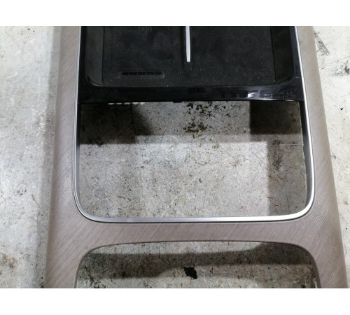 Накладка центральной консоли декоративная