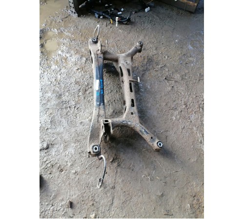 Балка (подрамник) задняя