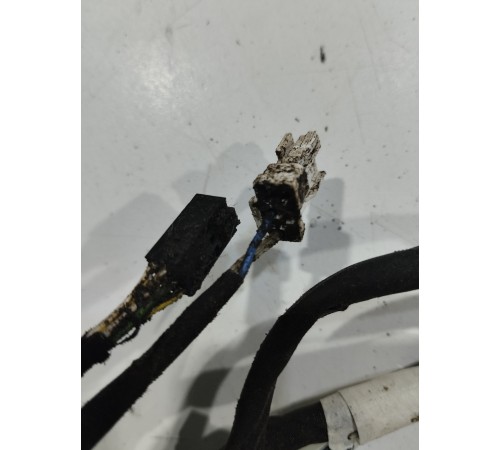 Электропроводка крышки багажника