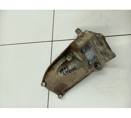 Кронштейн катализатора