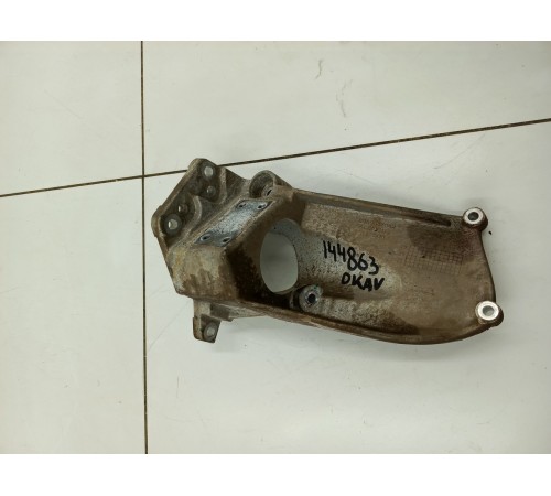 Кронштейн катализатора