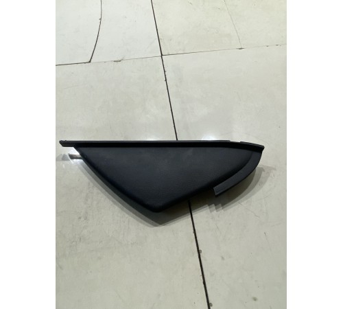 Накладка торпедо(левая)