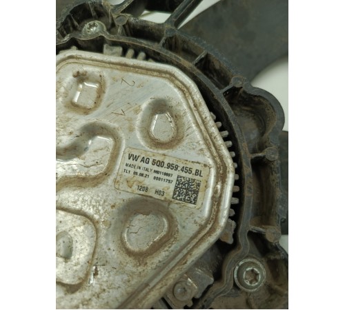 Диффузор радиаторов с вентилятором охлаждения двигателя