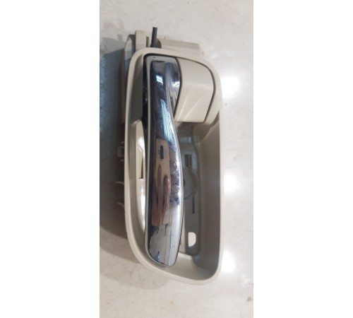 Ручка двери (передняя, левая, внутренняя)