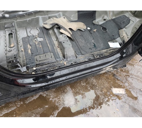 Порог со стойкой правый