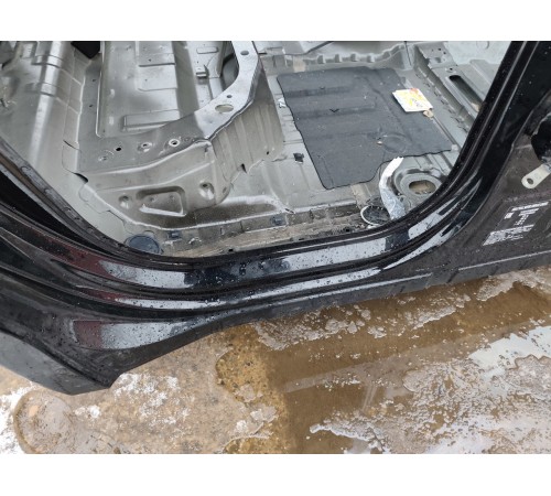 Порог со стойкой правый