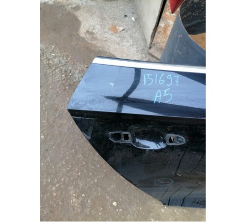 Дверь задняя правая