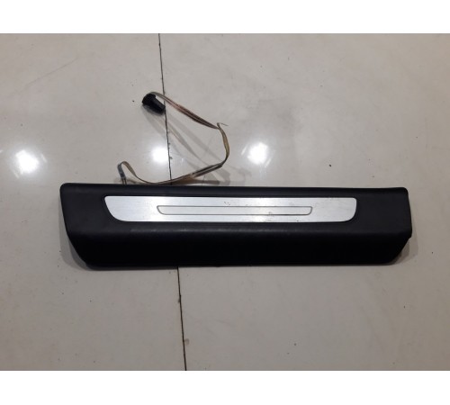 Накладка порога (задняя, левая)