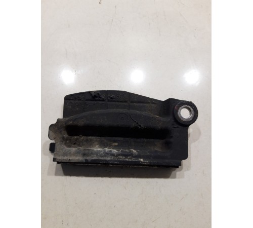 Накладка (заглушка) моторного отсека