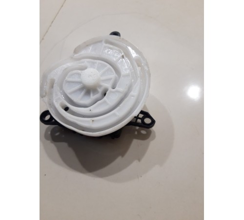 Моторчик привода заслонок отопителя