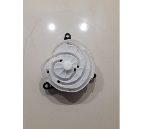 Моторчик привода заслонок отопителя