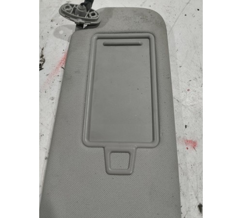 Козырек солнцезащитный(правый)