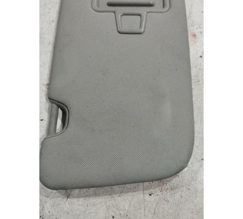 Козырек солнцезащитный(правый)