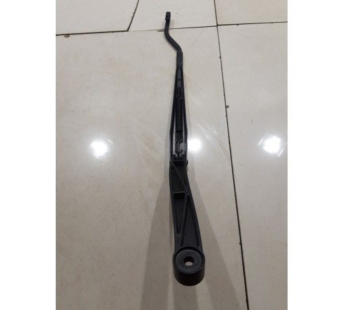 Поводок стеклоочистителя(левый)