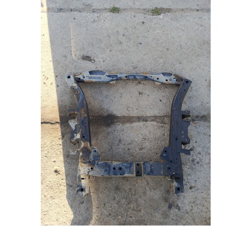 Балка (подрамник) передний