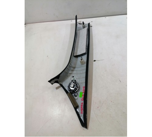 Обшивка стойки лобового стекла правая